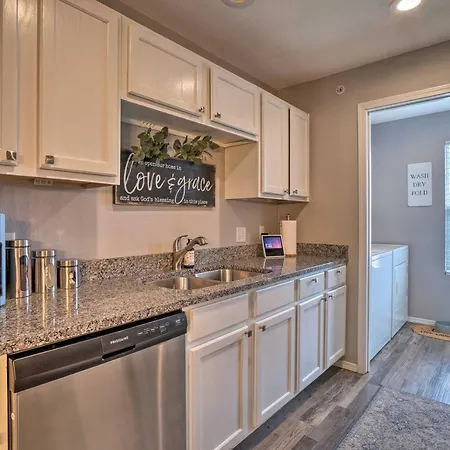Modern Condo With Pool About 7 Mi To Branson Landing! Exterior photo