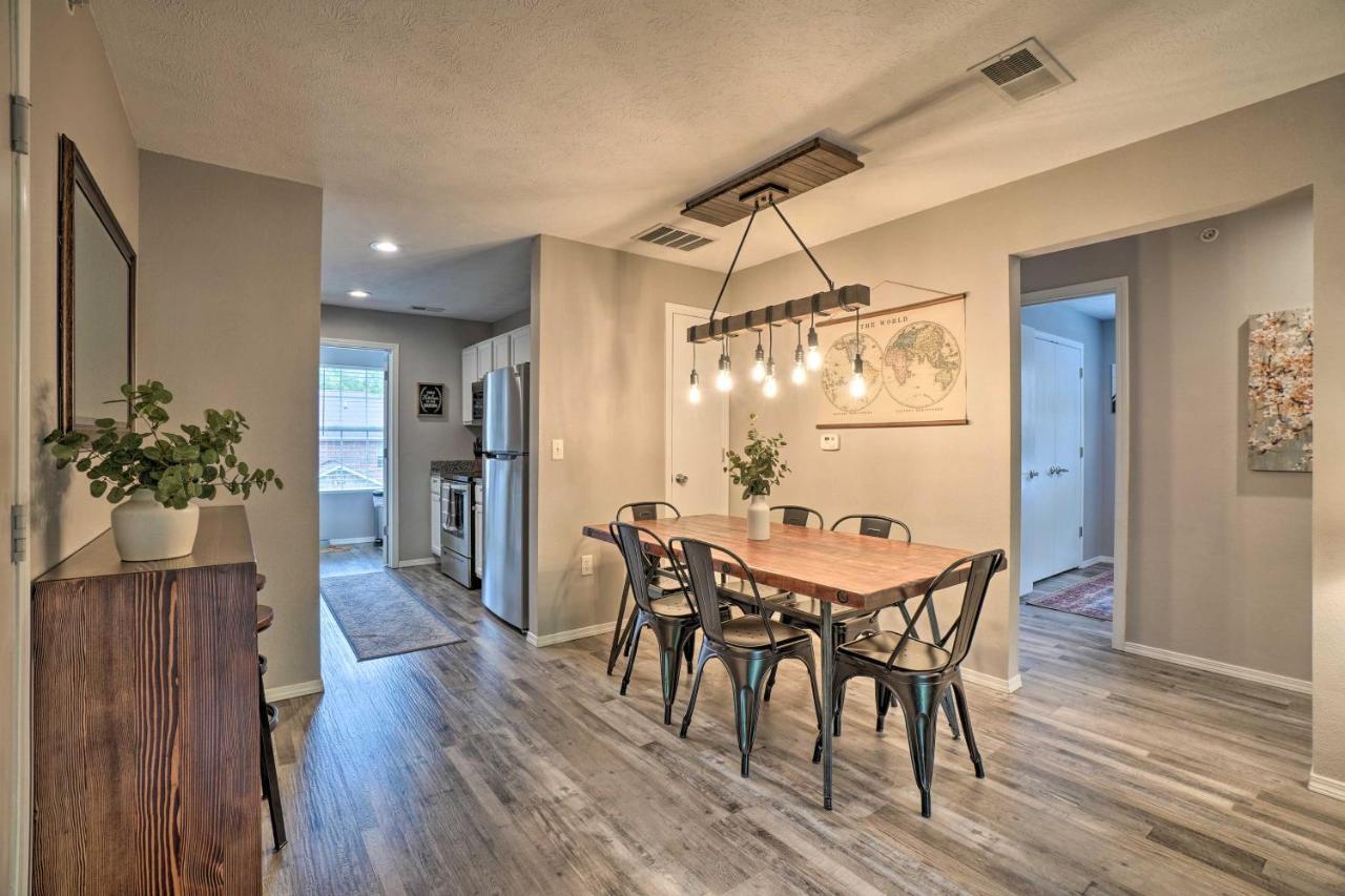 Modern With Pool About 7 Mi To Landing! Apartamento